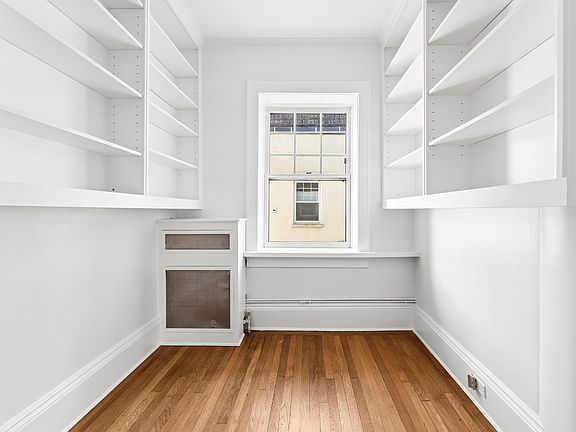 5th image of 42 Monroe Pl #Up
