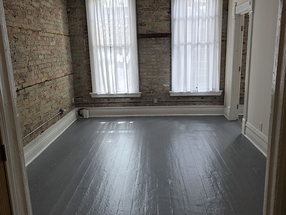 1st image of 1727 W Erie St APT 1R