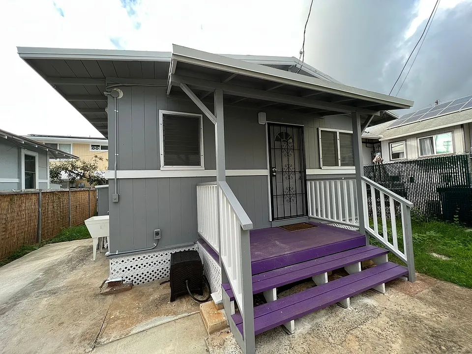 3046C Harding Ave