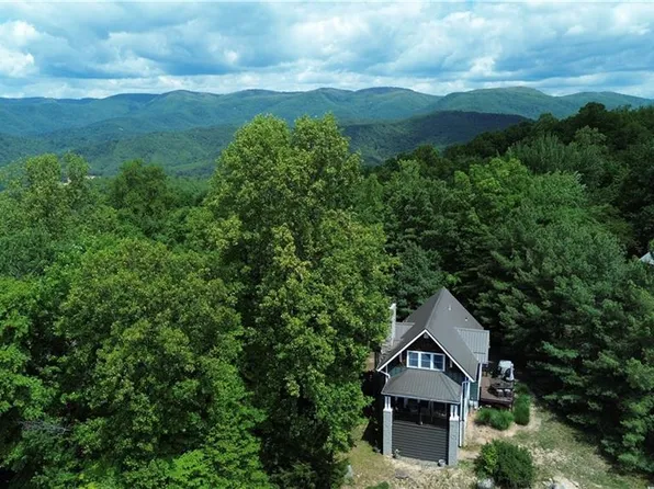 147 Fairview Dr, Traphill, NC 28685