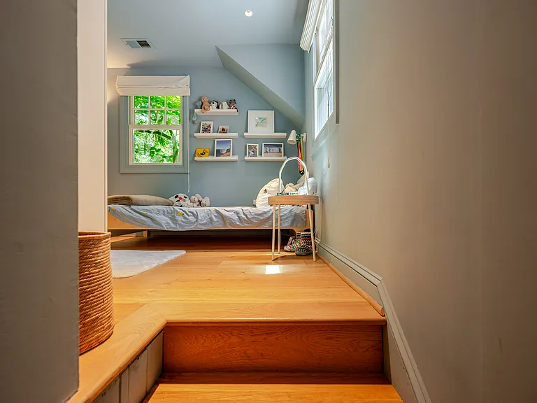 4612 Sedgwick St NW — Photo 10