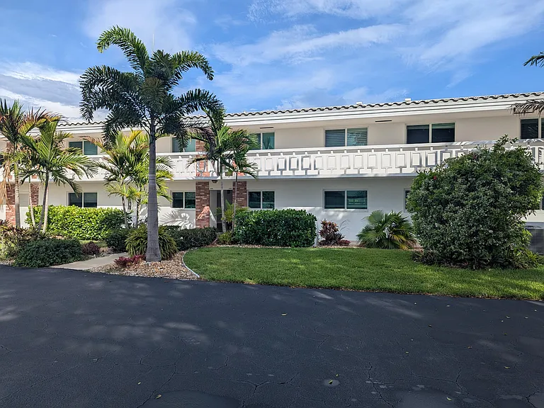 331 Tequesta Dr #123 — Photo 1