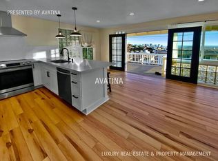 2330 Makanani Dr #B, Honolulu, HI 96817