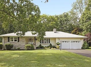 36 Abby Ln, Green Brook, NJ
