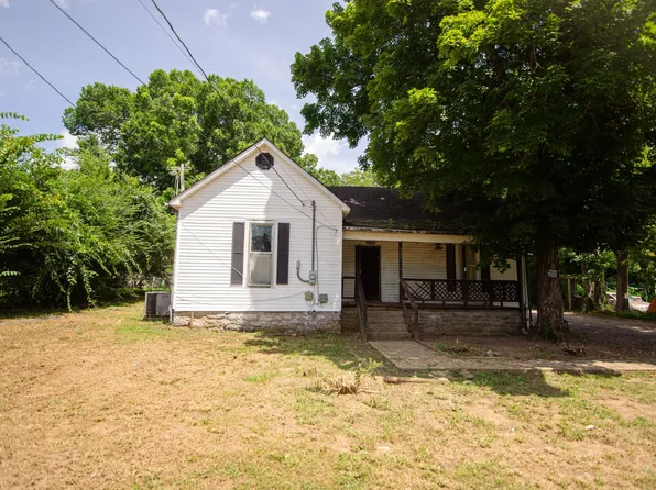 605 Moody St, Shelbyville, TN 37160
