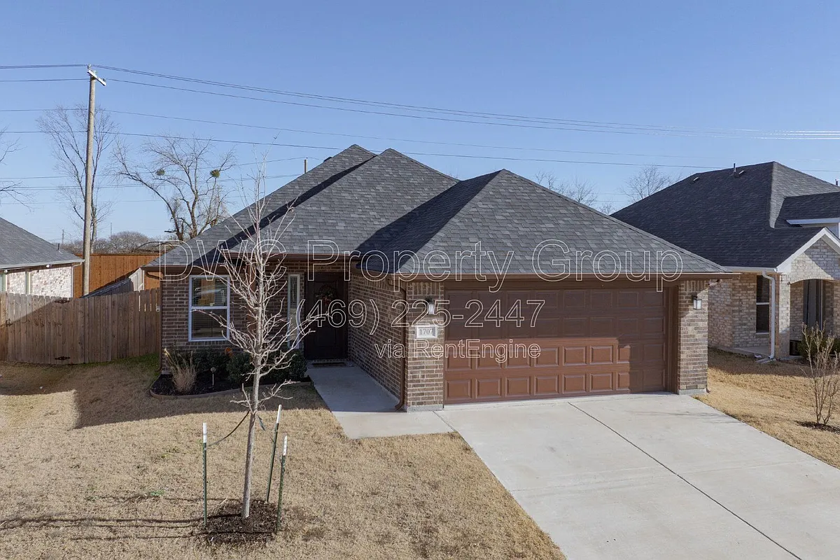 Building Photo - 1707 Aleia Cv