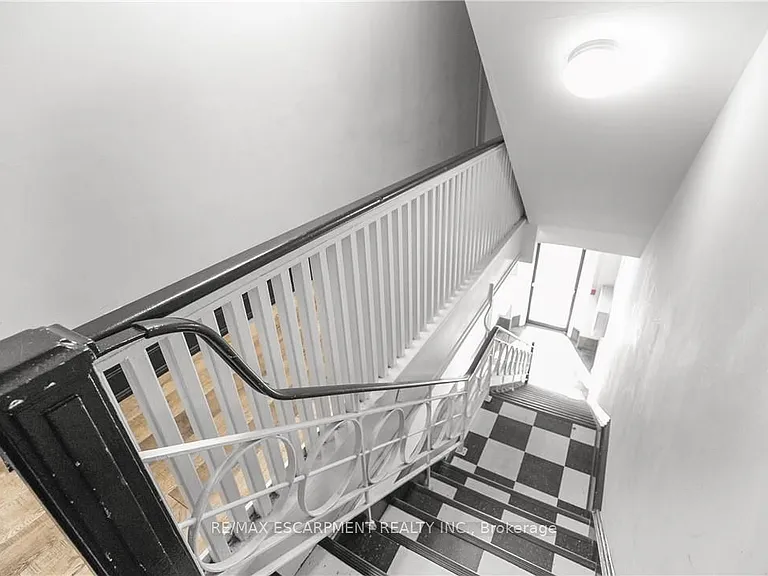 63 John St S #302 — Photo 18