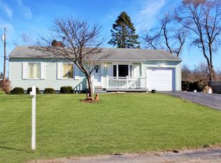 1178 Whittier Dr, Waterford, MI 48327