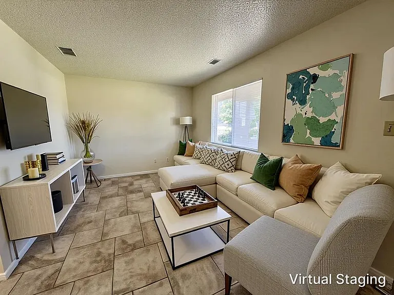 2211 Cascade Drive — Photo 4