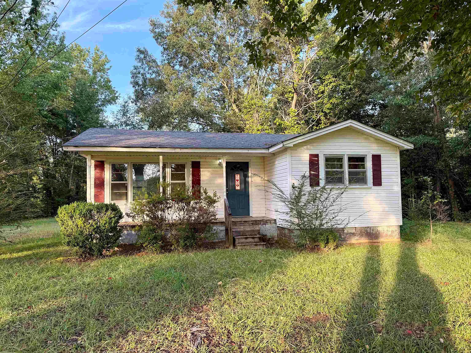 2 bed, 10.0 bath, 864 sqft, $800 — Photo 1