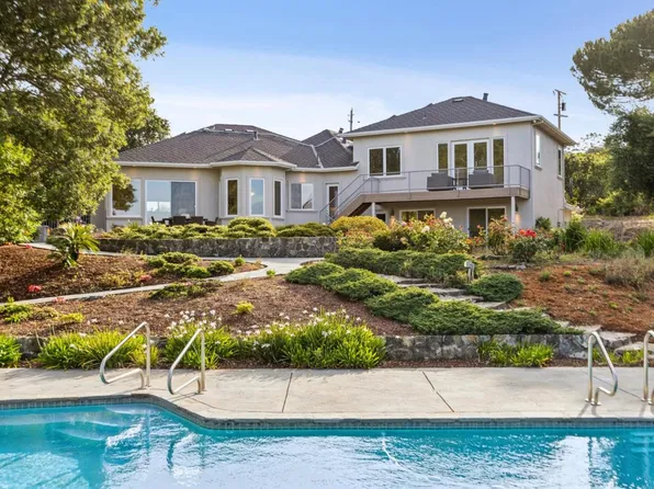 140 Ridgeway Rd, Woodside, CA 94062