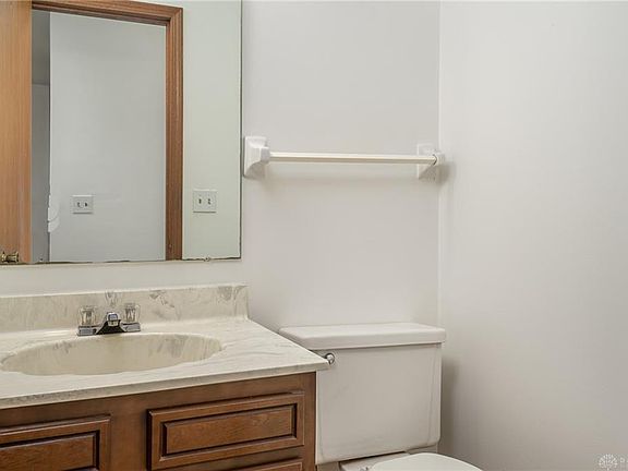 4th image of 2159 Lake Glen Ct #1