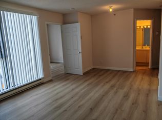 8246 Lansdowne Rd #807, Richmond, BC V6X 3Y4