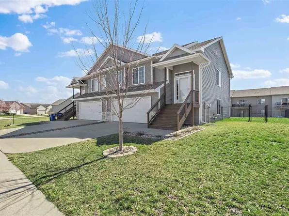 219 Windflower Ln, Solon, IA 52333