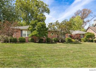 9041 Saranac Dr, Saint Louis, MO