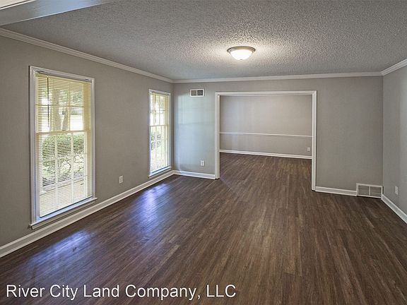 5th image of 2182 Kingsrow Pkwy