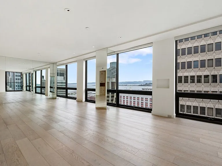 611 Washington St #2305 — Photo 3