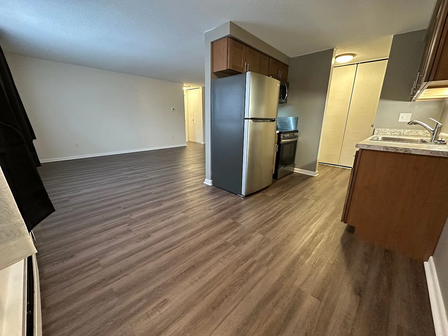 Avalon Apartments — Photo 3