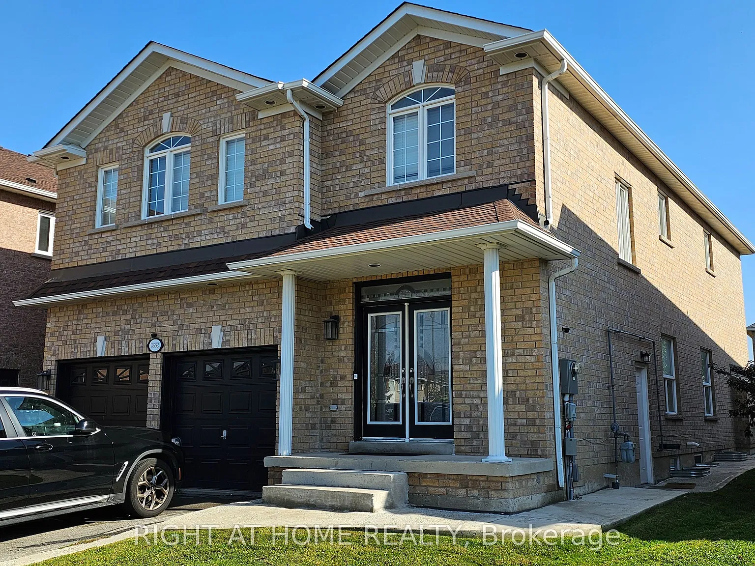 2 bed, $1,699 — Photo 2