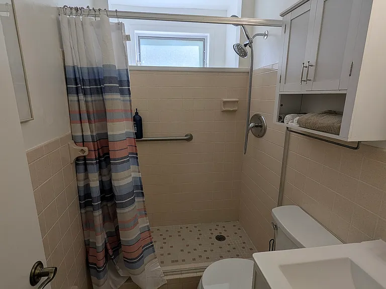 Master bath en suite