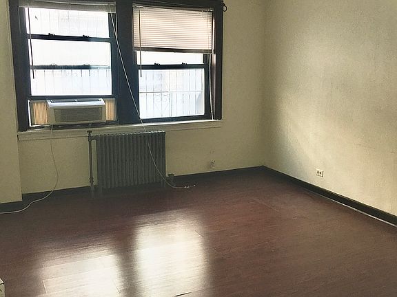 5th image of 1211 W Elmdale Ave APT 7
