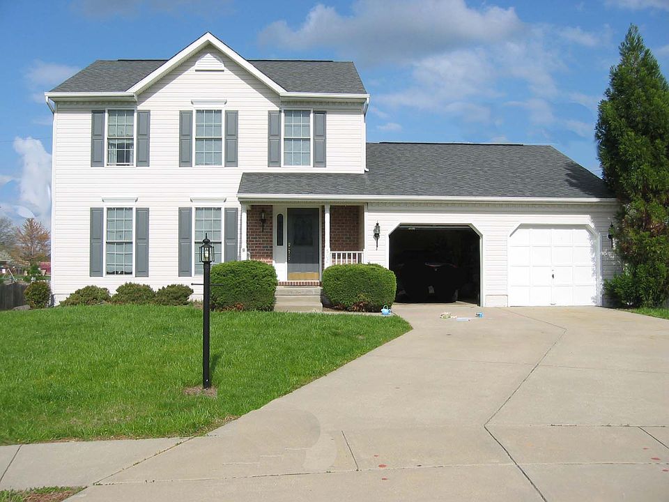 Front fit 4 cars in driveway