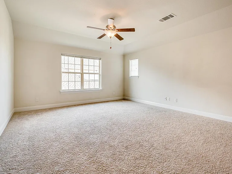 845 Richardson Ln — Photo 28