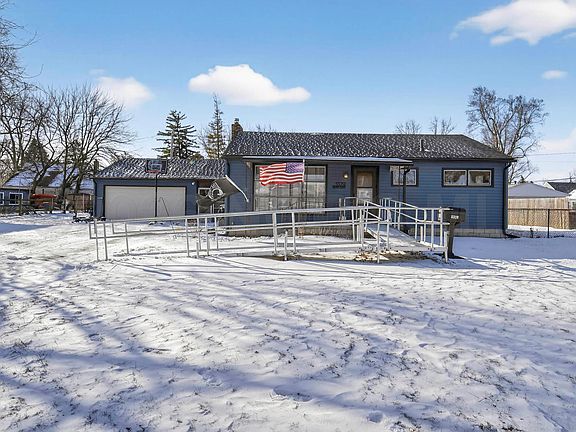 3rd image of 5329 Belpre Dr