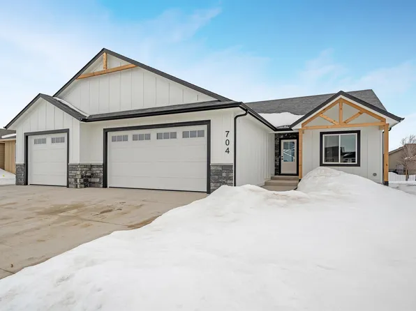704 Hillside St, Harrisburg, SD 57032