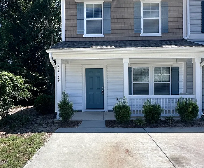 215 Banbury Ln #26 — Photo 1