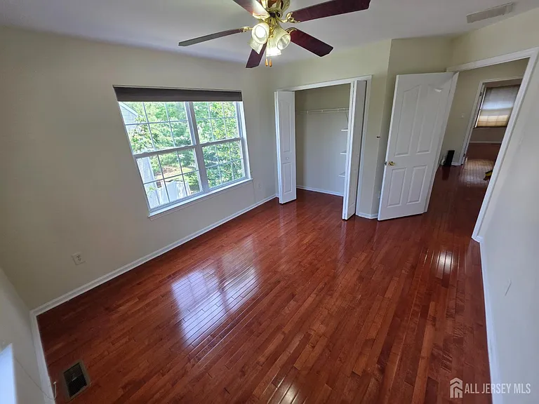 1301 Dahlia Cir — Photo 13