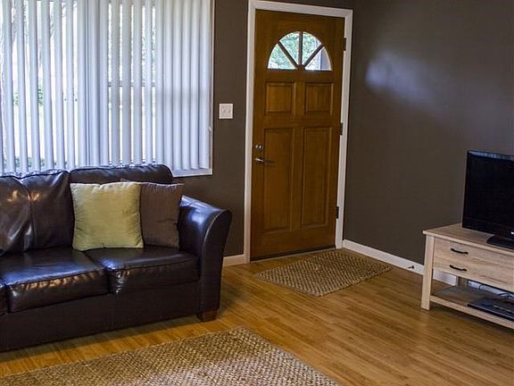 5th image of 5012 N Renwood Ave