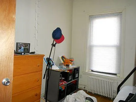 88 Hammond St #8 — Photo 10