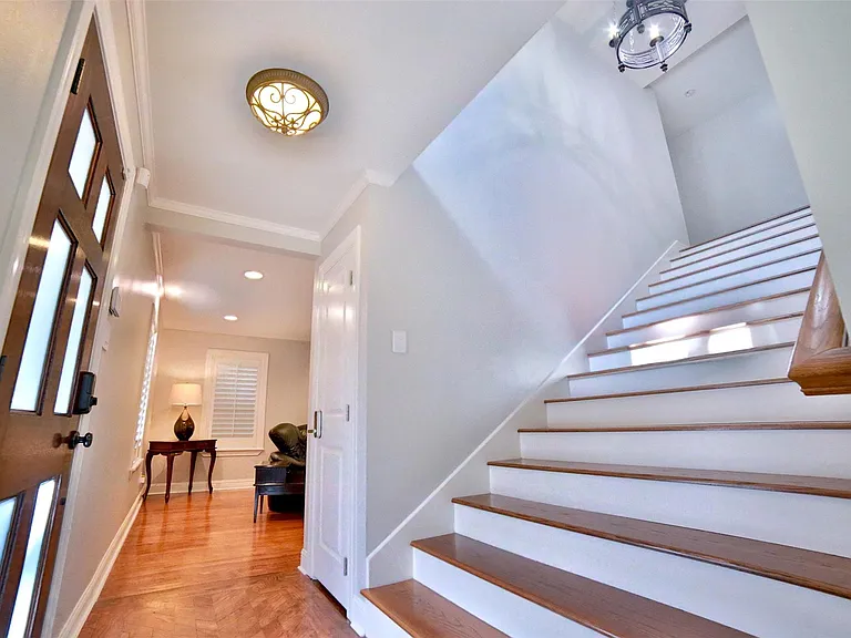 2625 Peckham St — Photo 12