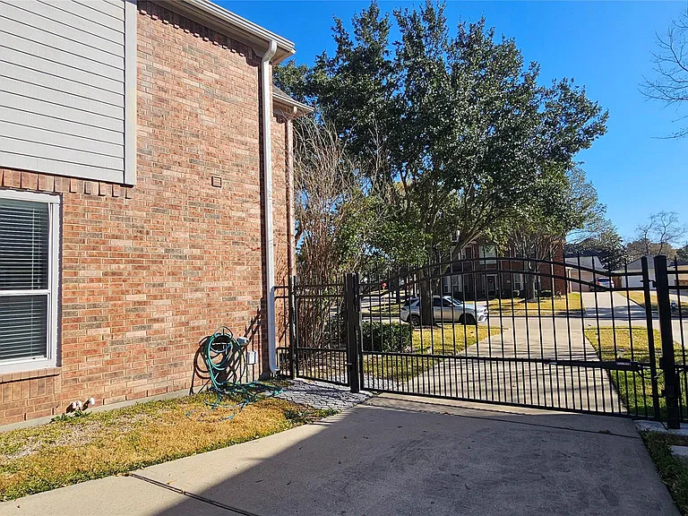 3502 Stanbury Place Ln — Photo 20