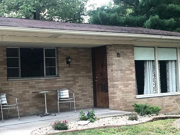 2nd image of 15 Rock Hill Ct