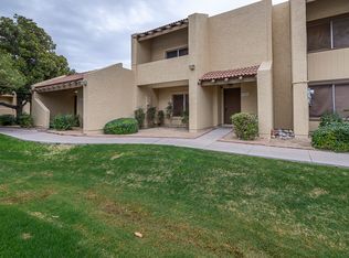 5826 W Winchcomb Dr, Glendale, AZ 85306