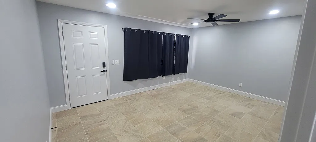Cozy 2-Bedroom Unit in Vero Beach, Florida — Photo 3