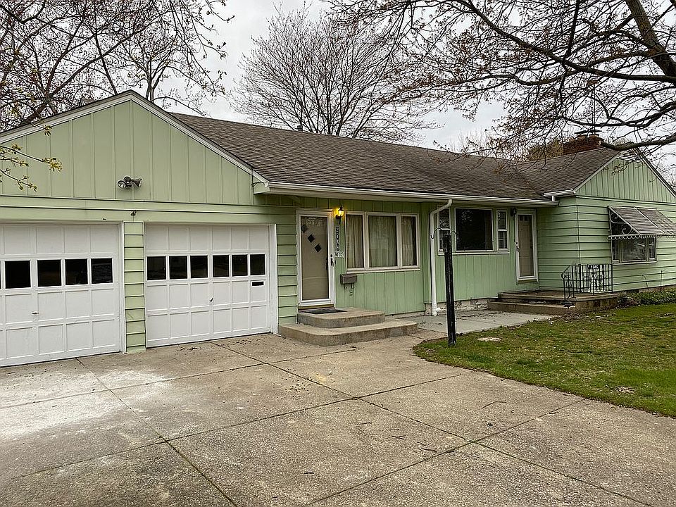1st image of 2746 11th St