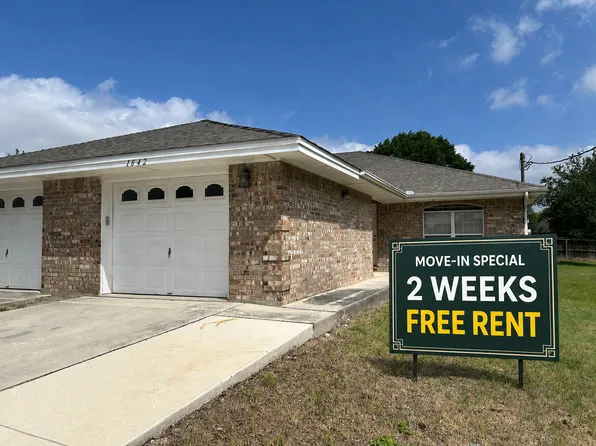 1642 W County Line Rd, New Braunfels, TX 78130