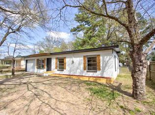 305 Breckenridge St, Texarkana, TX 75501