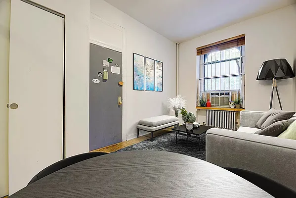 Rented by Owner | media 8