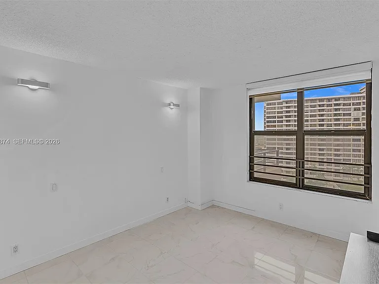 2500 Parkview Dr #1219 — Photo 19
