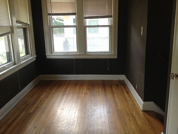 4th image of 6129 Charlotte St