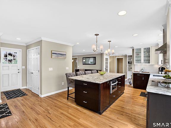 5th image of 42 Great Hill Road