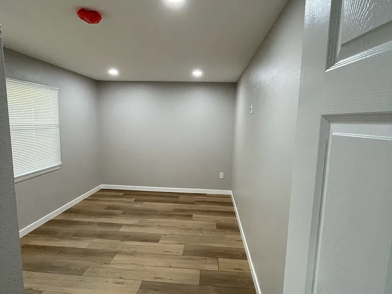 3910 Park Pl — Photo 10