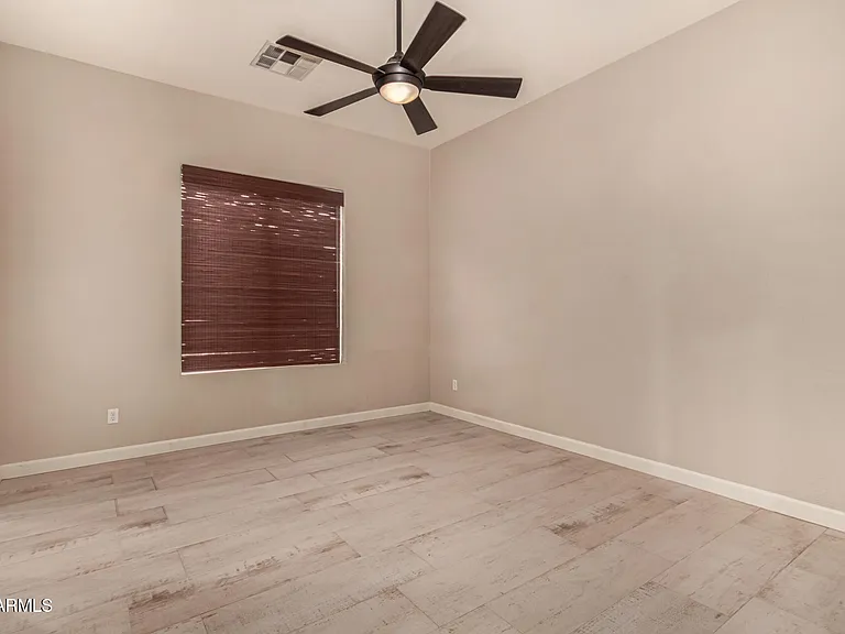 9246 W Molly Ln — Photo 39