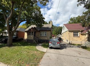 220 Bernard Ave, London, ON N6A2M8