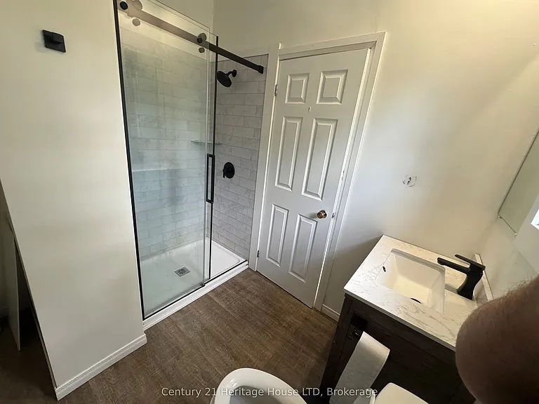 344 Ridge Rd N #3 — Photo 4