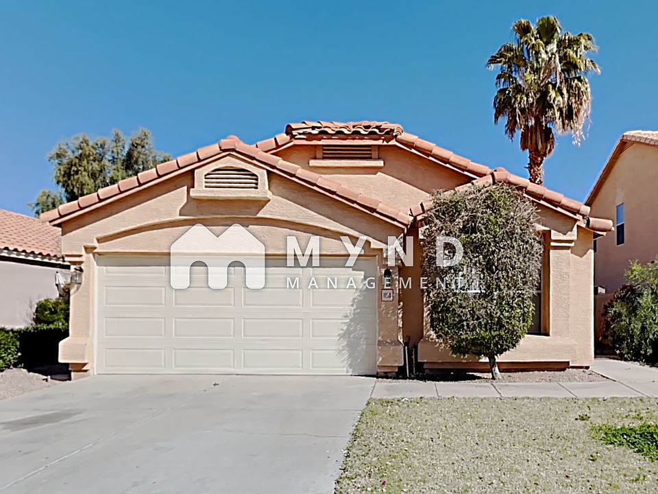 1st image of 1150 W Kingbird Dr